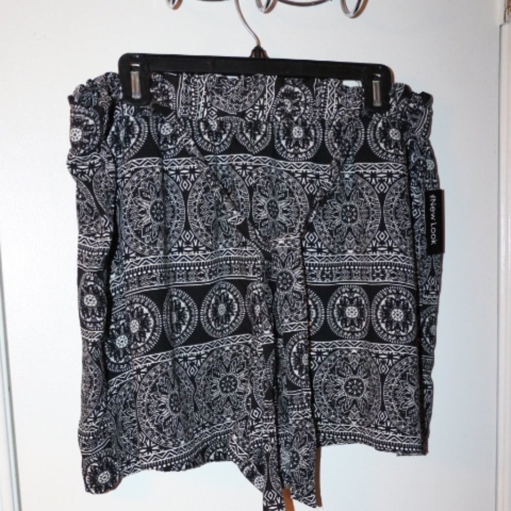 NEW LOOK Shorts NWT 2X